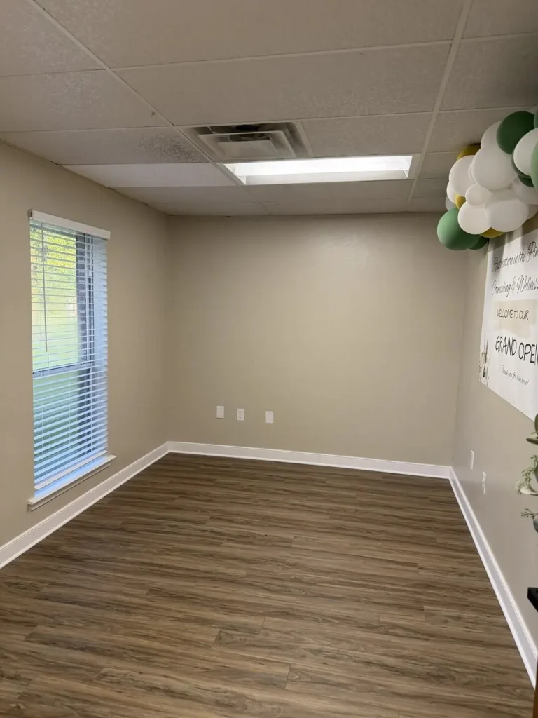 single office space with window view lufkin tx